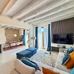 Colom 3br With Balcony & Port Vell Views Apartment